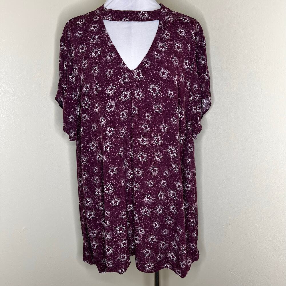 Torrid Blouse 3X Plus Burgundy Celestial Star Choker Top Novelty Keyhole Maroon